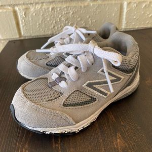Kids New Balance shoes size 7.5